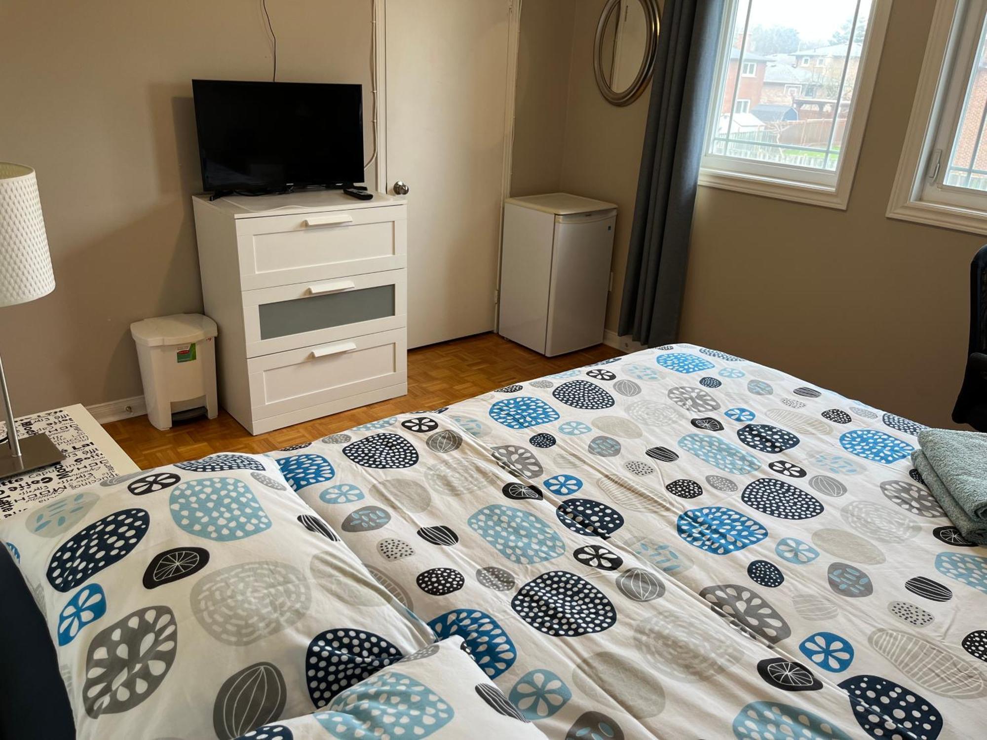 Comfort Rooms Near Toronto Airport Місісаґа Номер фото